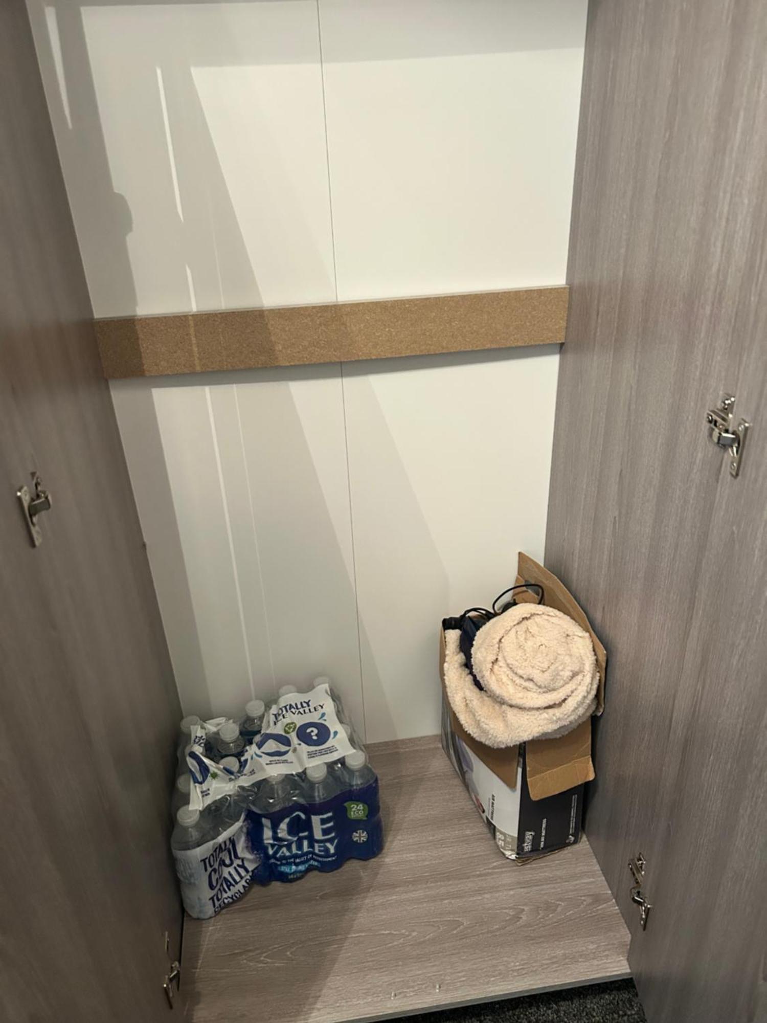 Stylish & 2-bed Flat Centre - Sharing Flat - Host In 1 Bedroom *