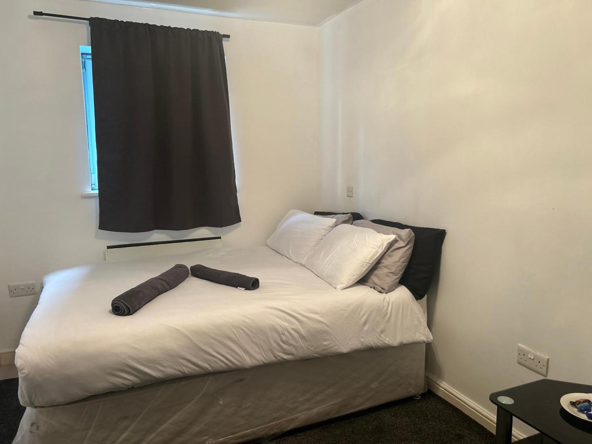 Stylish & 2-bed Flat Centre - Sharing Flat - Host In 1 Bedroom Appartamento Nottingham